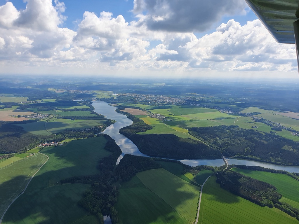 fa35af087d3492d49ed6c44e1debd467.jpg